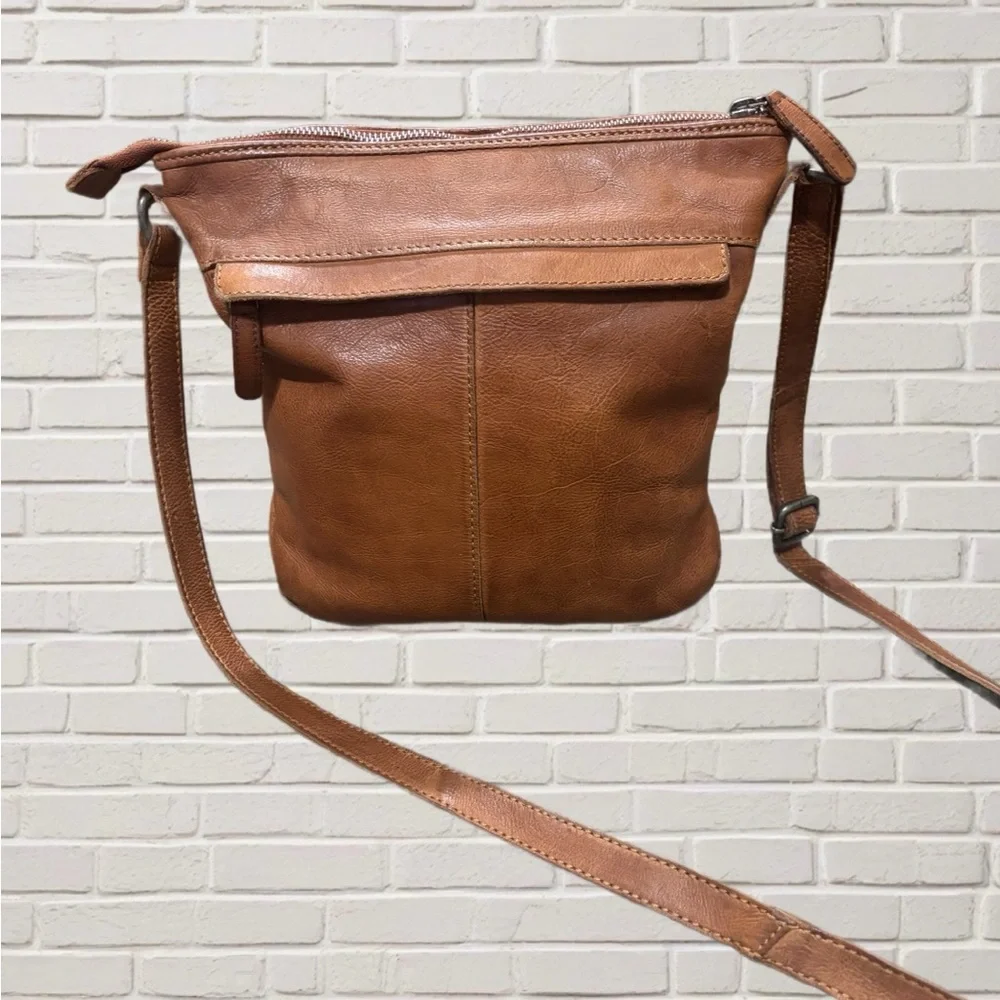 Valenca Holland Minimalist Leather Woven Crossbody Bag 11x10 Adjustable Strap - Picture 2 of 9